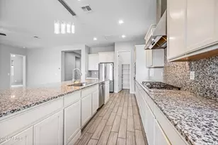 884 E Ladbroke Way, Gilbert, AZ 85297 - Photo 8