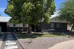 3020 E Mitchell Dr, Phoenix, AZ 85016 - Photo 1