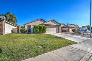 815 E Calle Del Norte, Chandler, AZ 85225 - Photo 1