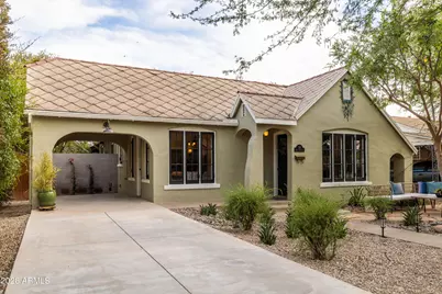313 W Wilshire Drive, Phoenix, AZ 85003 - Photo 1