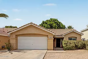 1014 W Leah Ln, Gilbert, AZ 85233 - Photo 1