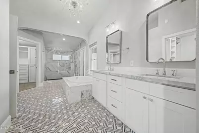 426 E Horseshoe Avenue, Gilbert, AZ 85296 - Photo 14