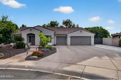 2174 S Stuart Avenue, Gilbert, AZ 85295 - Photo 1