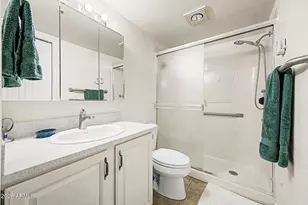 10330 W Thunderbird Blvd, Sun City, AZ 85351 - Photo 16