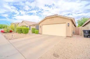 3321 E Blackhawk Dr, Phoenix, AZ 85050 - Photo 1