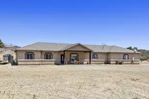 10930 S Banjo Way, Mayer, AZ 86333 - Photo 1