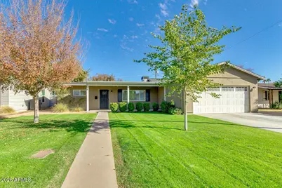 4019 N 33rd Place, Phoenix, AZ 85018 - Photo 1