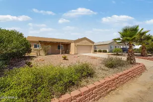 445 W Reizen Dr, Morristown, AZ 85342 - Photo 1