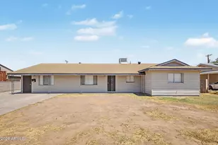 6536 W Turney Ave, Phoenix, AZ 85033 - Photo 1
