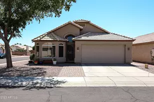 503 W Kelton Ln, Phoenix, AZ 85023 - Photo 2