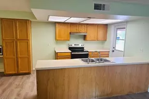 9431 N 37th Ave, Phoenix, AZ 85051 - Photo 8