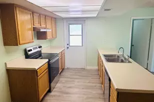 9431 N 37th Ave, Phoenix, AZ 85051 - Photo 14