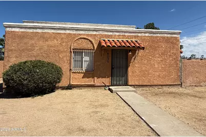 4035 S 45th Place, Phoenix, AZ 85040 - Photo 1