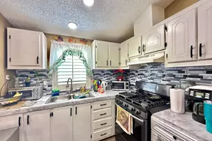 8218 S 7th St, Phoenix, AZ 85042 - Photo 8