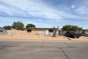 593 S Ocotillo Dr, Apache Junction, AZ 85120 - Photo 1