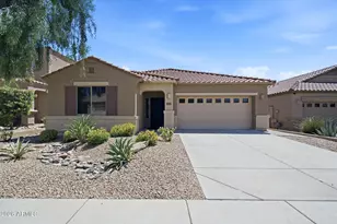 4247 E Vista Bonita Dr, Phoenix, AZ 85050 - Photo 1