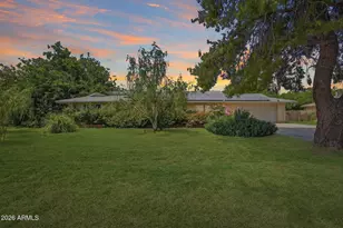 5402 W Tierra Buena Ln, Glendale, AZ 85306 - Photo 1