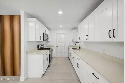 2305 W Maryland Avenue, Phoenix, AZ 85015 - Photo 1