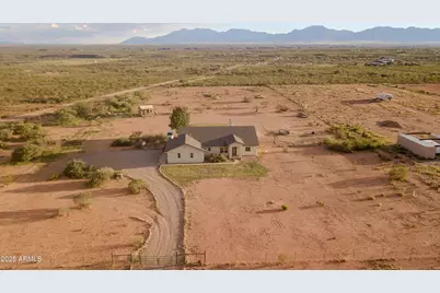 1002 E Lena Way, Huachuca City, AZ 85616 - Photo 56