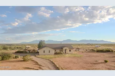 1002 E Lena Way, Huachuca City, AZ 85616 - Photo 54