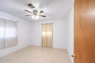 5510 S 13th Way, Phoenix, AZ 85040 - Photo 2