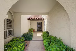 7344 E Rose Ln, Scottsdale, AZ 85250 - Photo 2