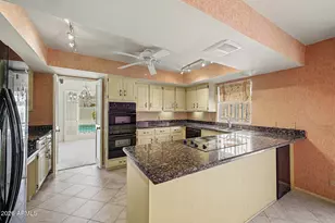 7344 E Rose Ln, Scottsdale, AZ 85250 - Photo 10