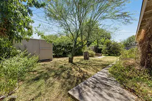3515 E Amelia Ave, Phoenix, AZ 85018 - Photo 20