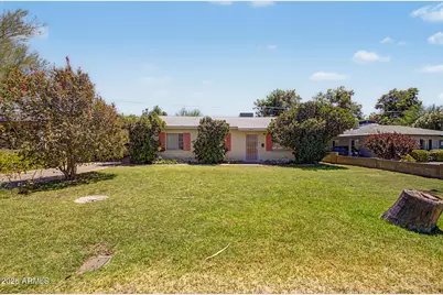 3515 E Amelia Avenue, Phoenix, AZ 85018 - Photo 1