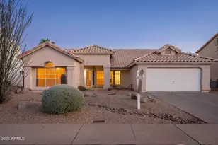 4139 E Siesta Ln, Phoenix, AZ 85050 - Photo 1