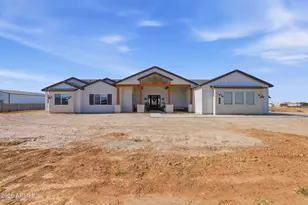 922 W Joyous Ln, San Tan Valley, AZ 85143 - Photo 1