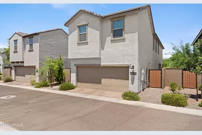 1989 W Hide Trail, Phoenix, AZ 85085 - Photo 1