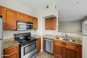 3302 N 7th St, Phoenix, AZ 85014 - Photo 1