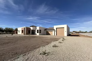 17Xx E New River Rd, Phoenix, AZ 85086 - Photo 1