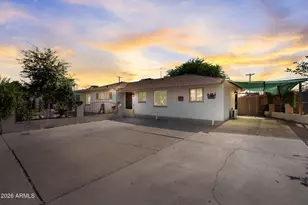 5618 N 35th Dr, Phoenix, AZ 85019 - Photo 1