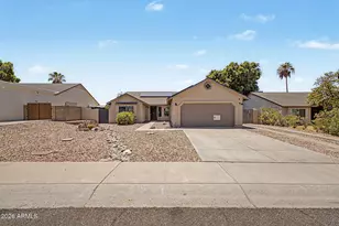 1301 E Taro Ln, Phoenix, AZ 85024 - Photo 1