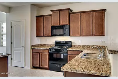 18746 N Lariat Road, Maricopa, AZ 85138 - Photo 2