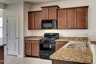 18746 N Lariat Rd, Maricopa, AZ 85138 - Photo 2