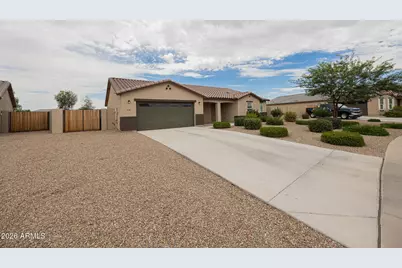 28 S Naples Lane, Casa Grande, AZ 85122 - Photo 1