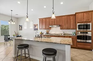570 W Yellowstone Way, Chandler, AZ 85248 - Photo 1