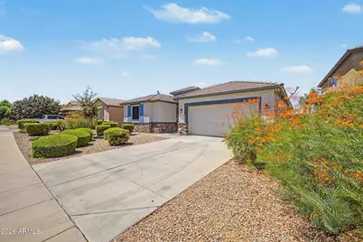 744 W Desert Hollow Drive, San Tan Valley, AZ 85143 - Photo 4