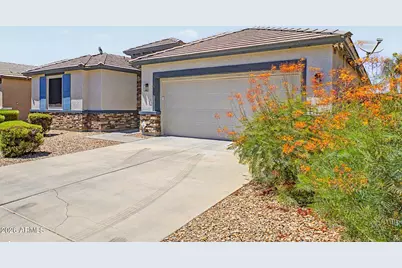 744 W Desert Hollow Drive, San Tan Valley, AZ 85143 - Photo 2
