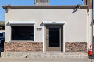 9108 N Cave Creek Rd, Phoenix, AZ 85020 - Photo 1