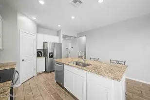 24636 W Hopi St, Buckeye, AZ 85326 - Photo 18