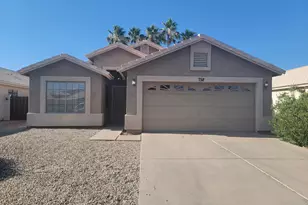 758 W Oxford Ln, Gilbert, AZ 85233 - Photo 1
