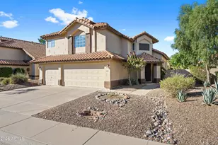 3402 E Windsong Dr, Phoenix, AZ 85048 - Photo 1