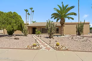 13627 N 58th St, Scottsdale, AZ 85254 - Photo 1