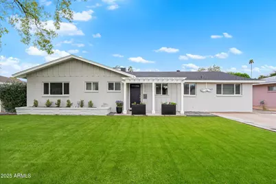 3328 E Turney Avenue, Phoenix, AZ 85018 - Photo 1
