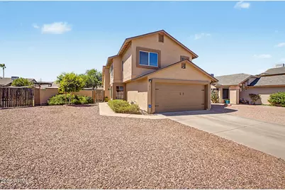 1717 E Greenway Circle, Phoenix, AZ 85042 - Photo 1
