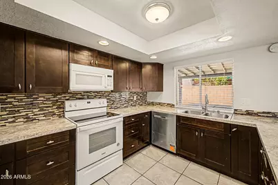11413 N 56th Avenue, Glendale, AZ 85304 - Photo 10